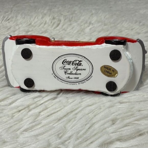 Vintage Coca-Cola Town Square Collection Family Wagon Bottling Company Figurine - Picture 7 of 9